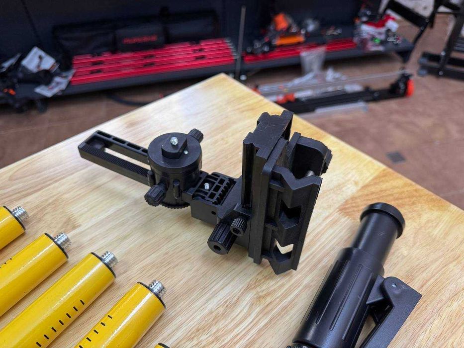 Комплект Телескопическая Штанга +Тринога ( штатив) 3.7 м. для нивелира