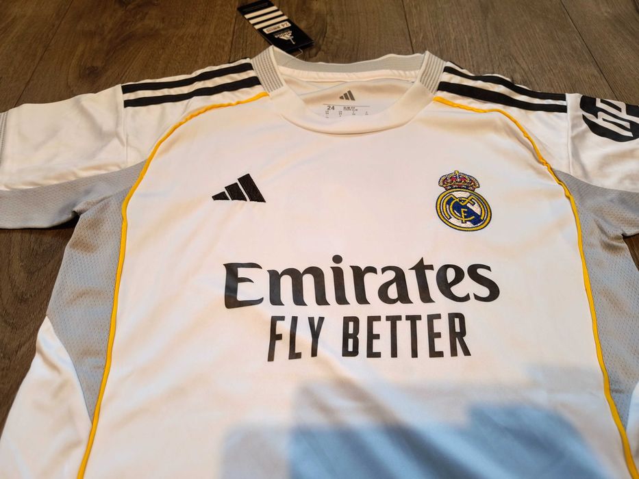 Komplet dla dzieci Real Madryt 25-26 Vini JR roz. 124-135 cm