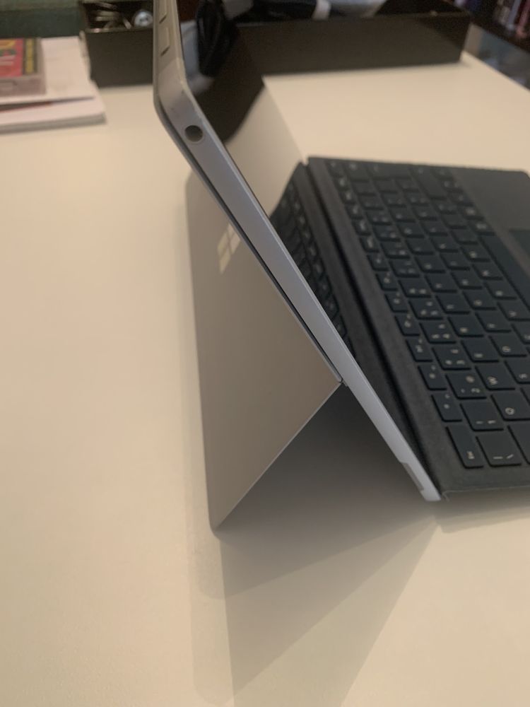 Surface Pro 5 i7