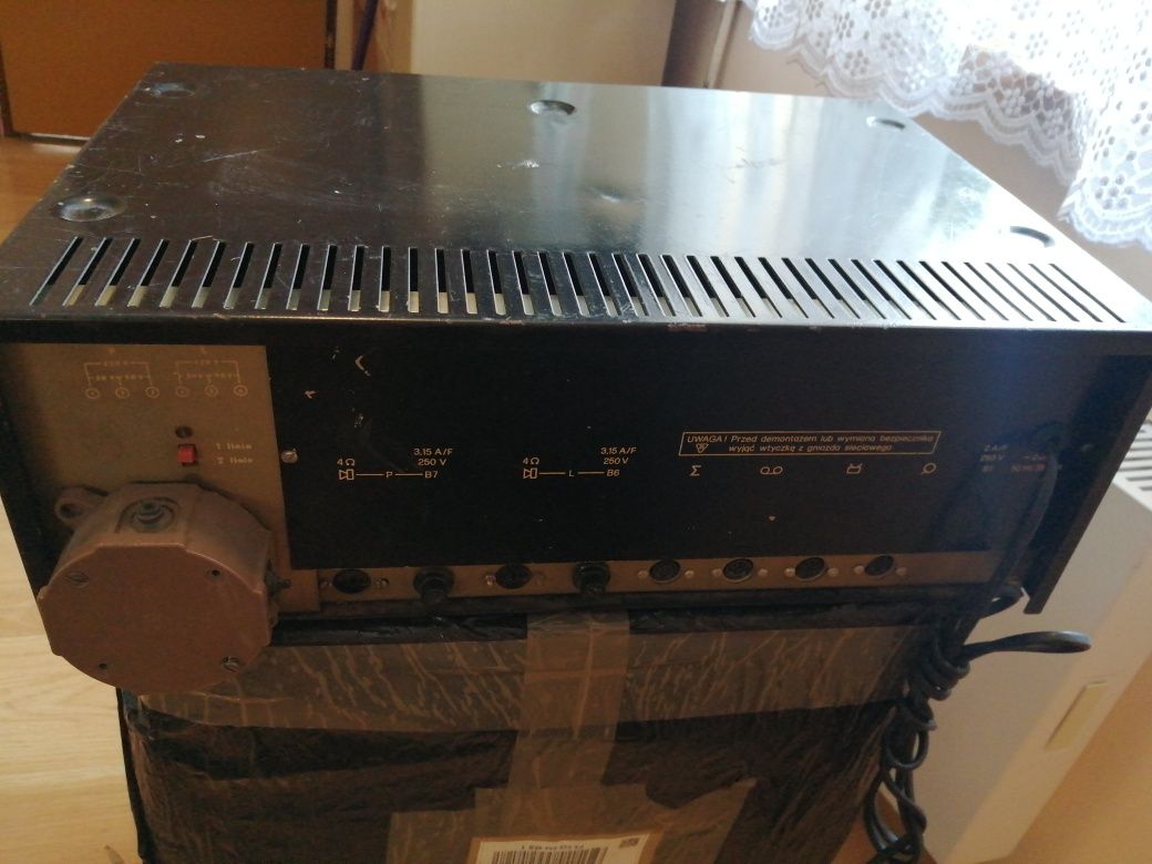 Wzmacniacz z mikserem 2 x 80 W