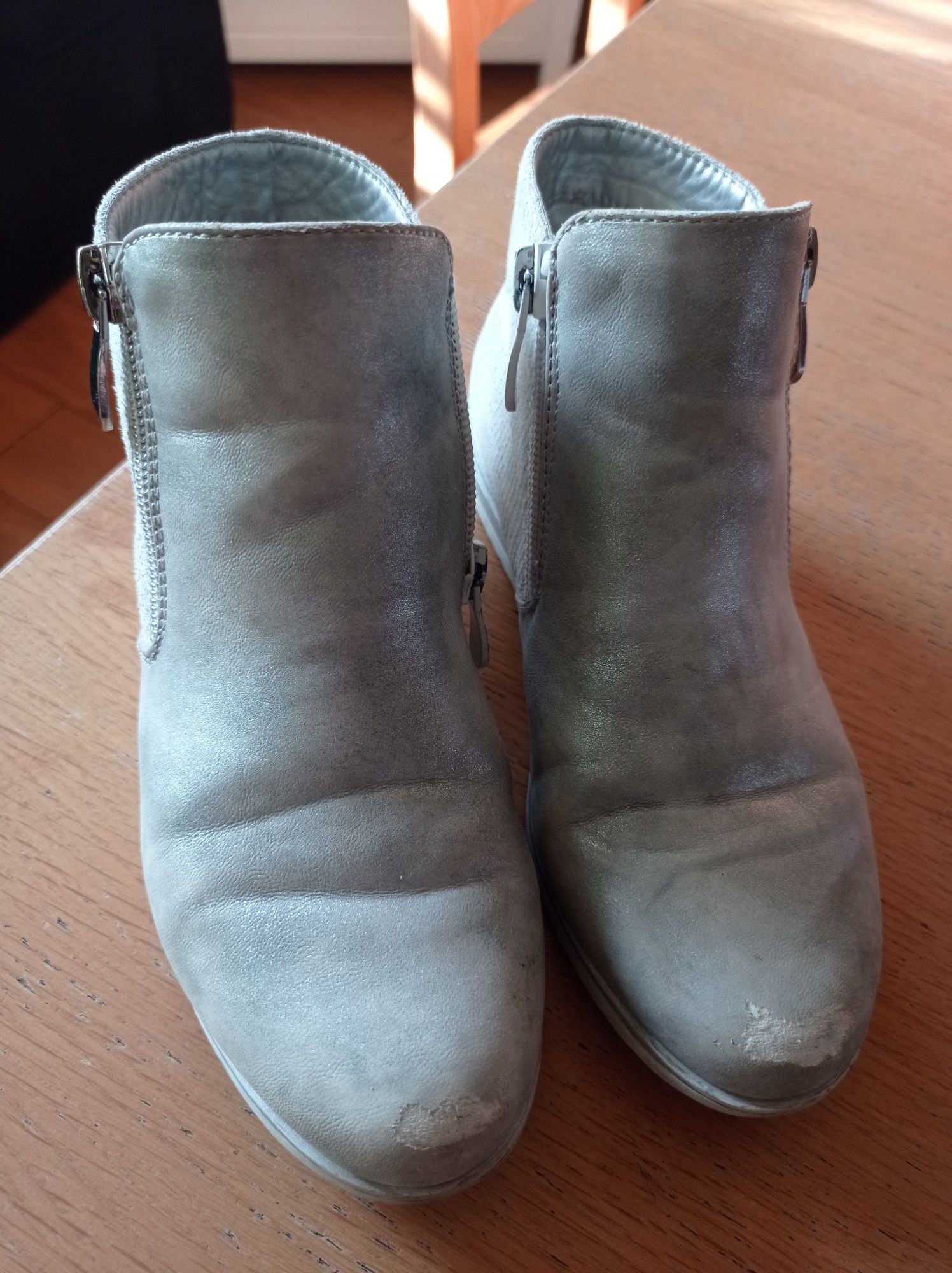 Szare srebrne botki na zamek 32 wkładka 20 cm