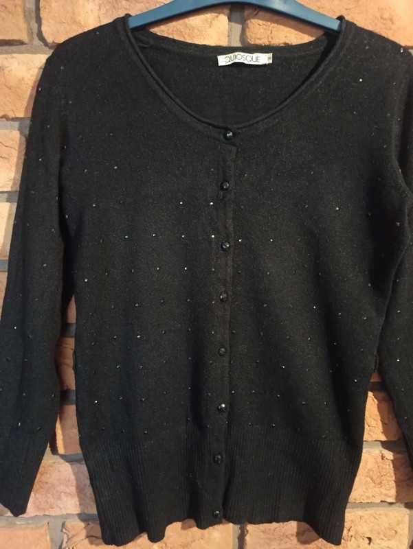 Sweterek czarny dopasowany sweter Quiosque