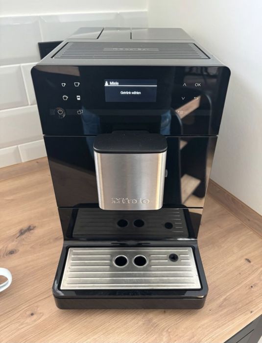 Кавомашина Miele 5400