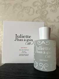 Juliette has a gun Anyway