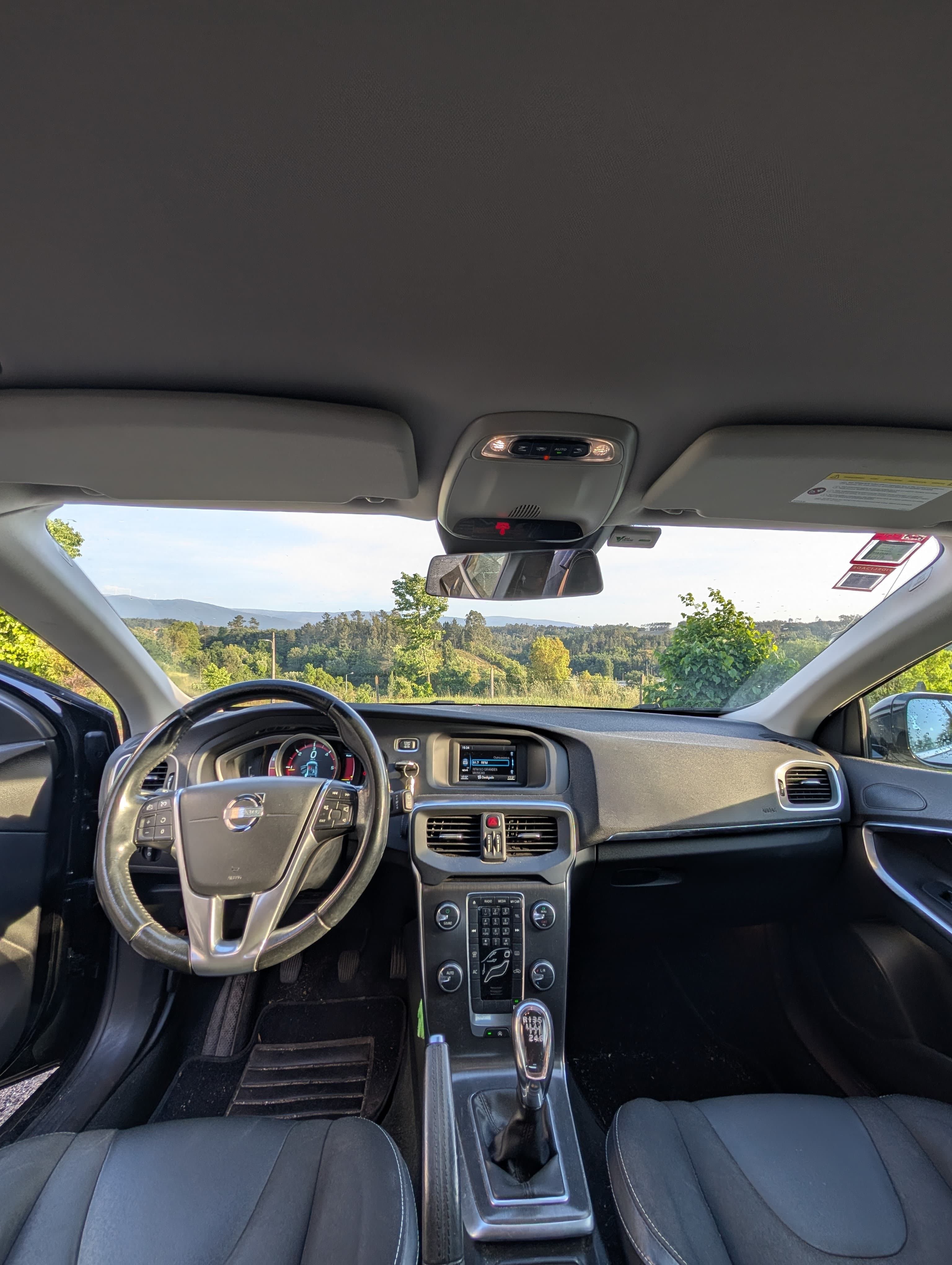 Volvo V40 D2 - 2014