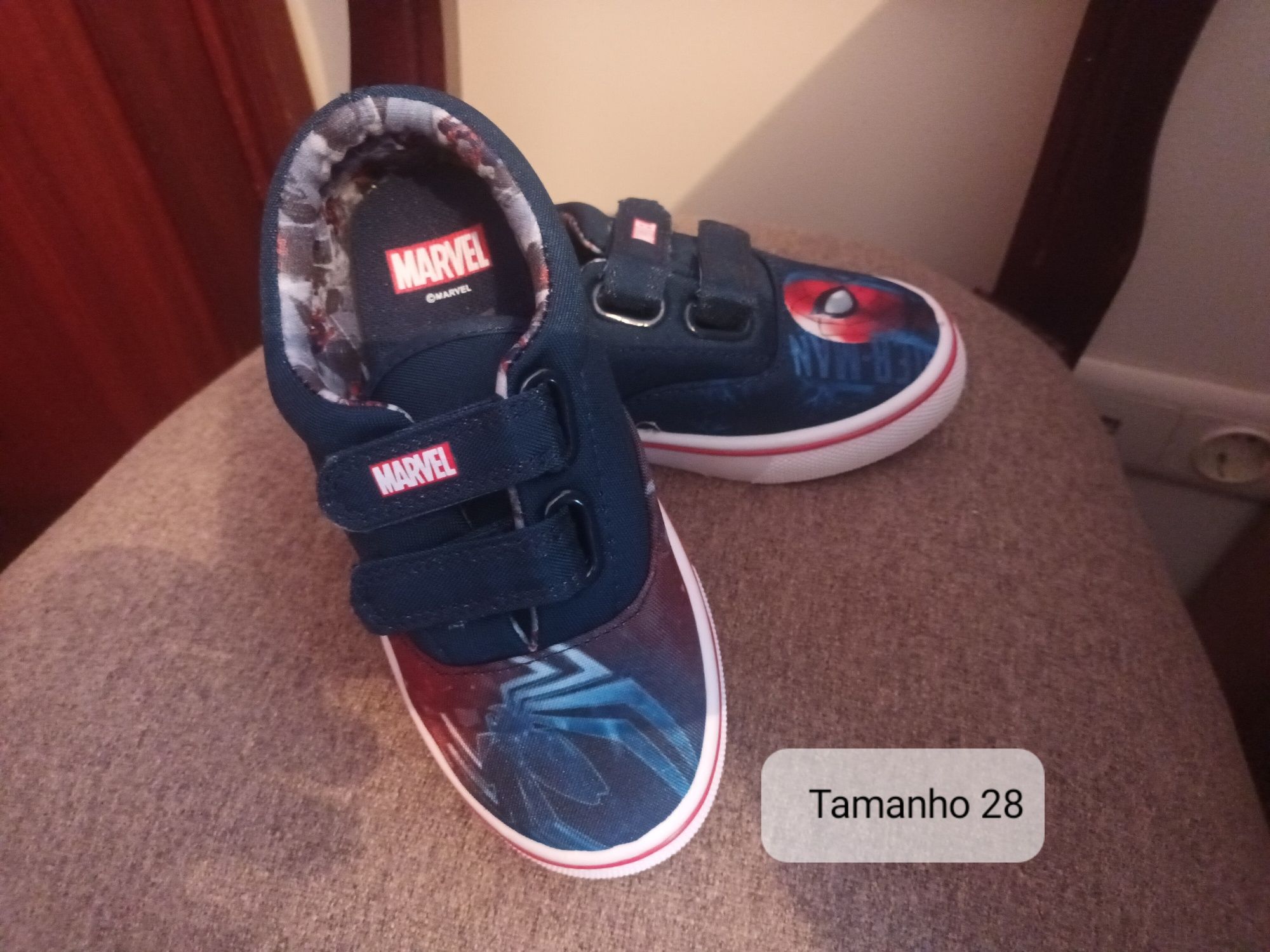 Sapatos criança 27 e 28