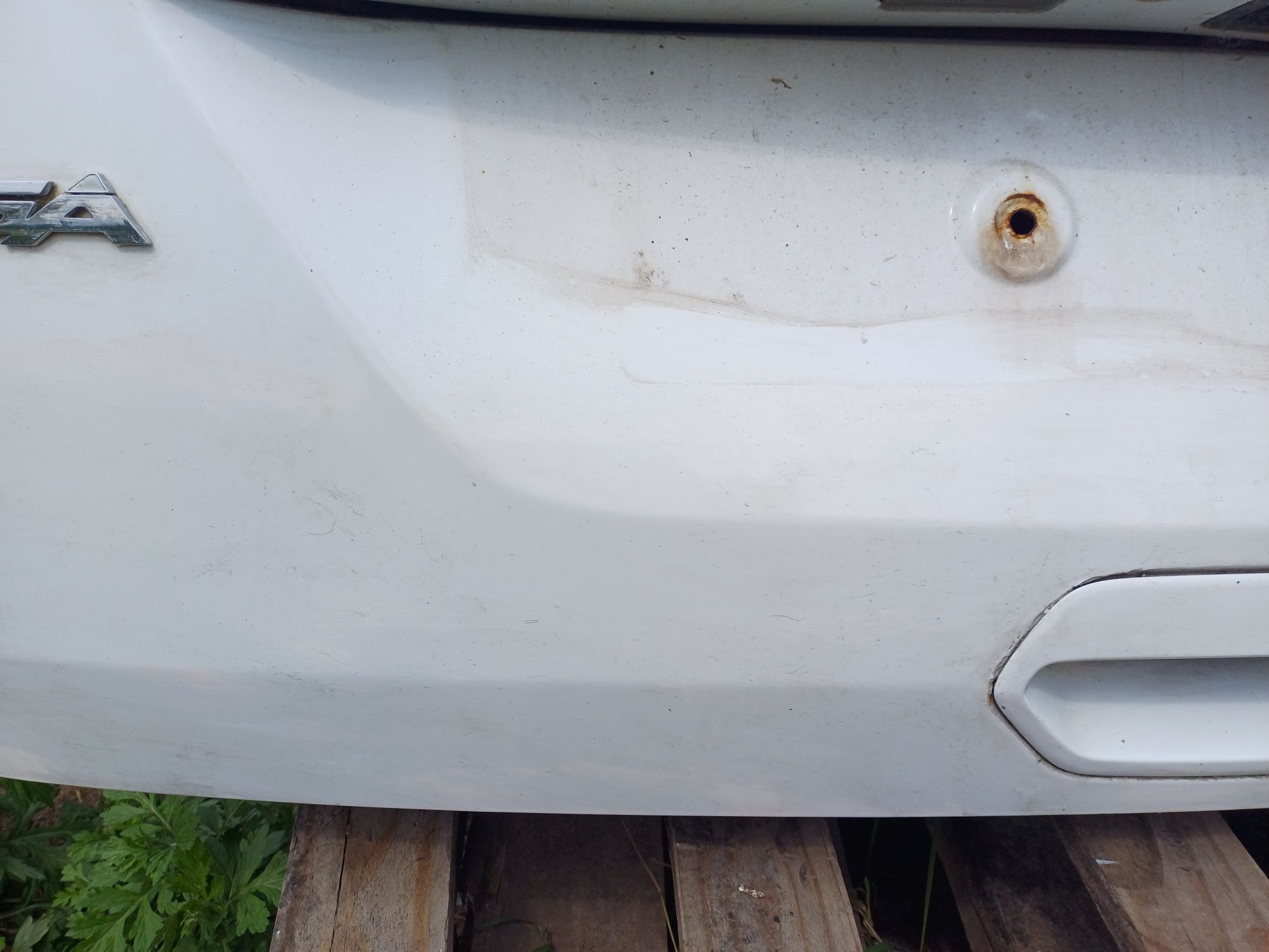 Klapa bagażnika Ford Kuga Mk 1 kolor 58 polift