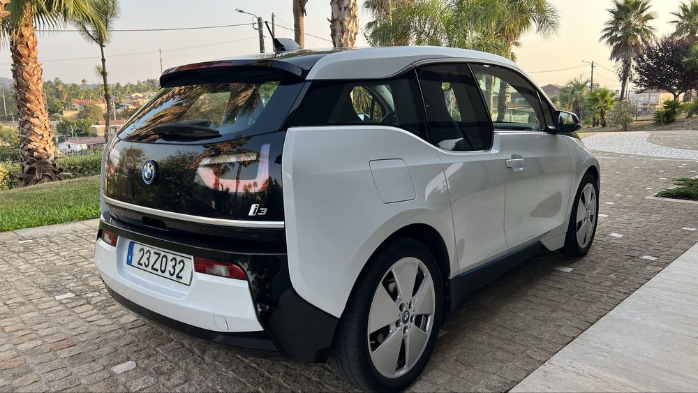 BMW i3 94Ah REx – 2017 impecavel trato financiamento
