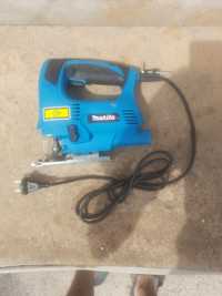 Лобзик Makita 4450IL