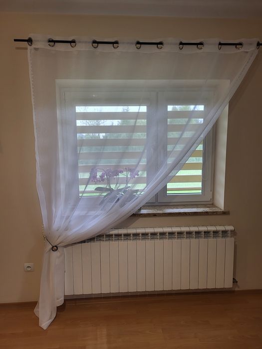 Firanka na przelotkach