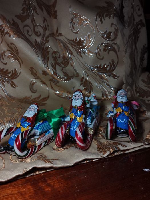 Солодощі, подарунок дитині