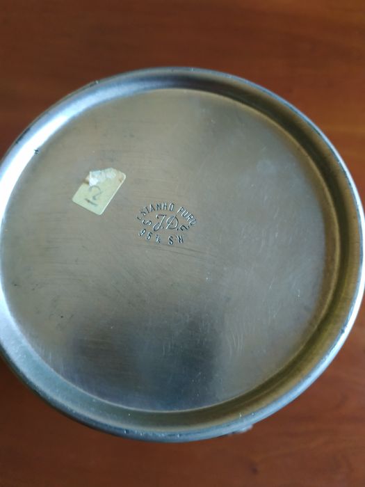 Jarra de estanho puro