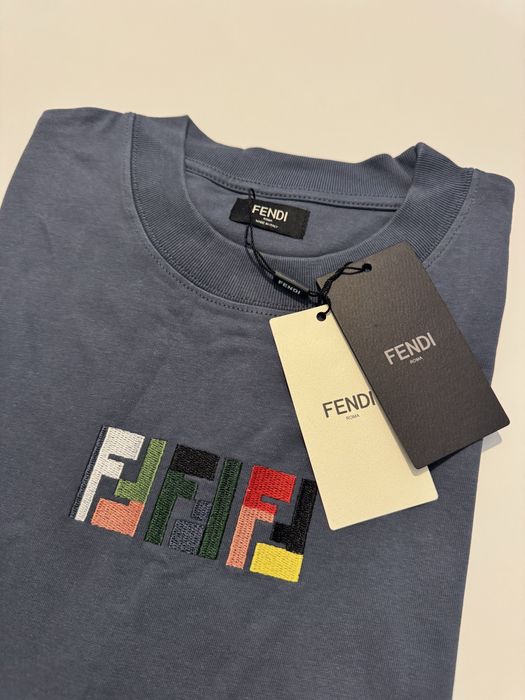 T-Shirt    Fendi