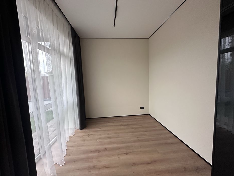 Дом с ремонтом метро Дарницкий Славутич Киев застройщик без %