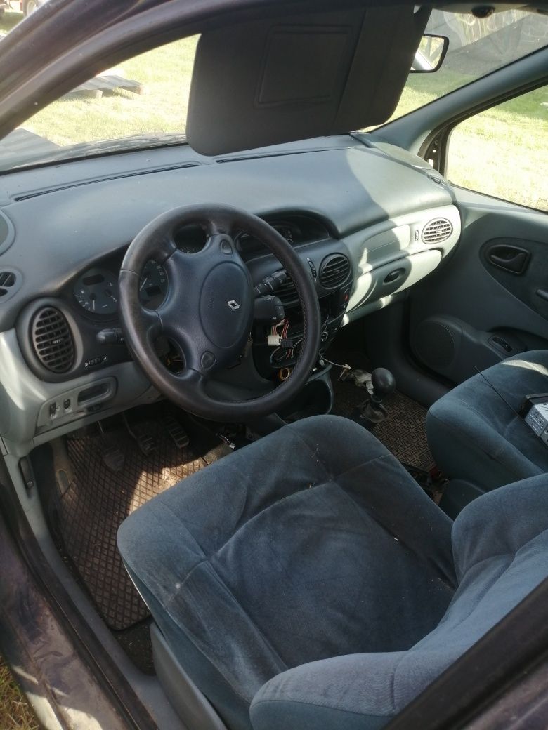 Renault Scenic 2.0 8v  Części mechaniczne i blacharskie.