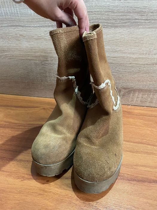 Botas Camurça com renda