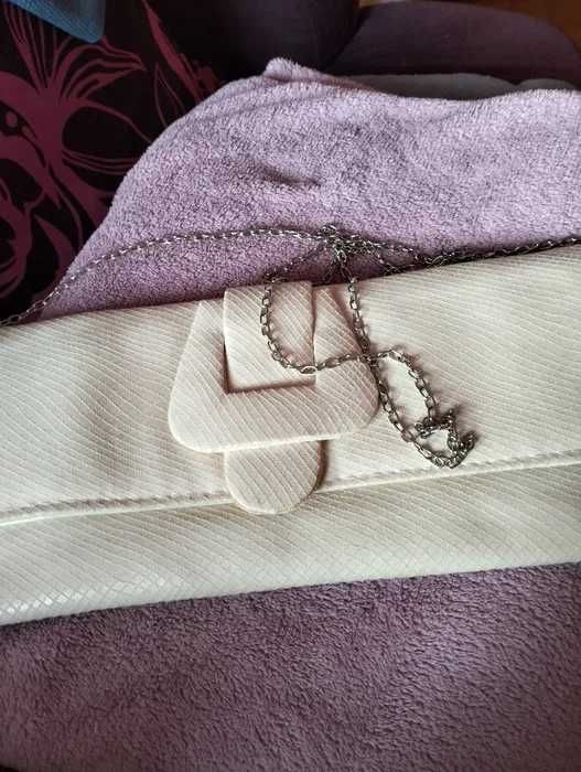 Kopertówka, torebka na łańcuszku