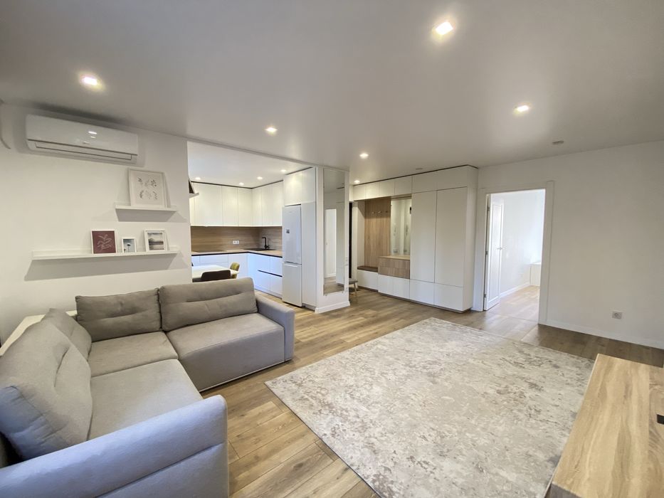 Продам 4к квартиру в Центрі