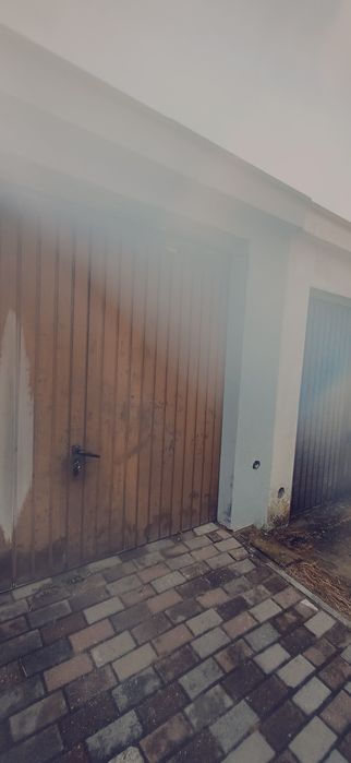 Sprzedam  garaż  18 m2