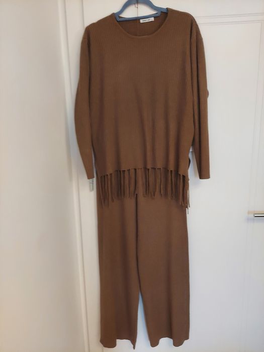 Komplet dzianinowy brąz