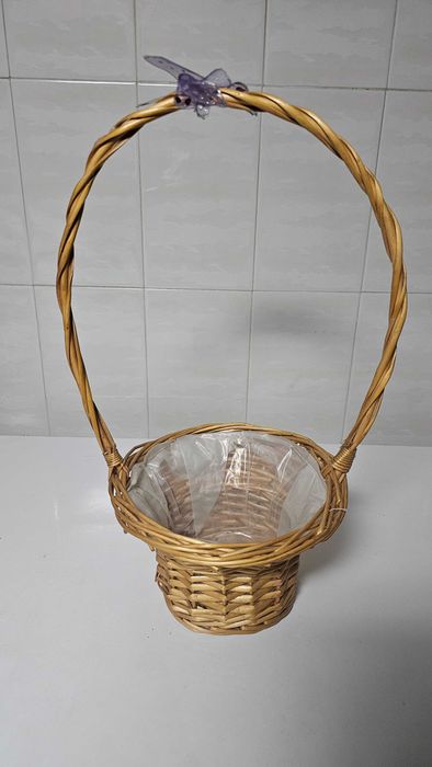 Cesto em palhinha