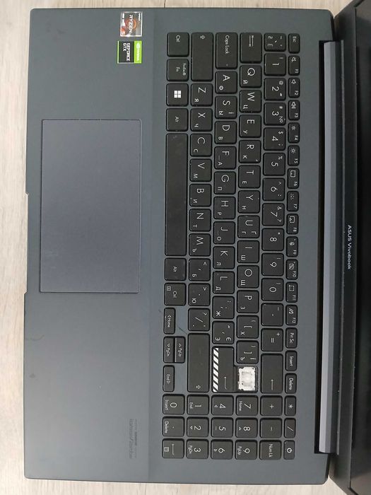 Продам ноутбук Asus Vivobook модель М6500І
