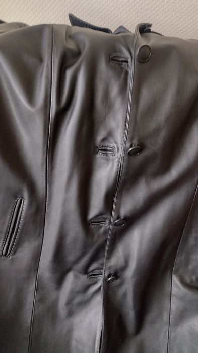 Damski płaszcz ze skóry naturalnej