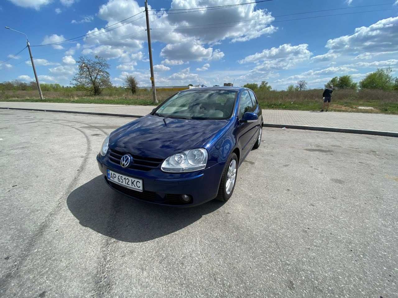 Автомобиль Volkswagen Golf  2007, V поколения