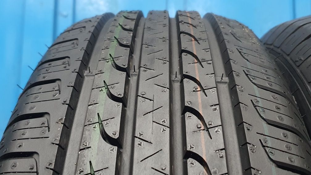 4 x 215/60 R17 Sprzedam opony letnie Goodyear ! Zapraszamy