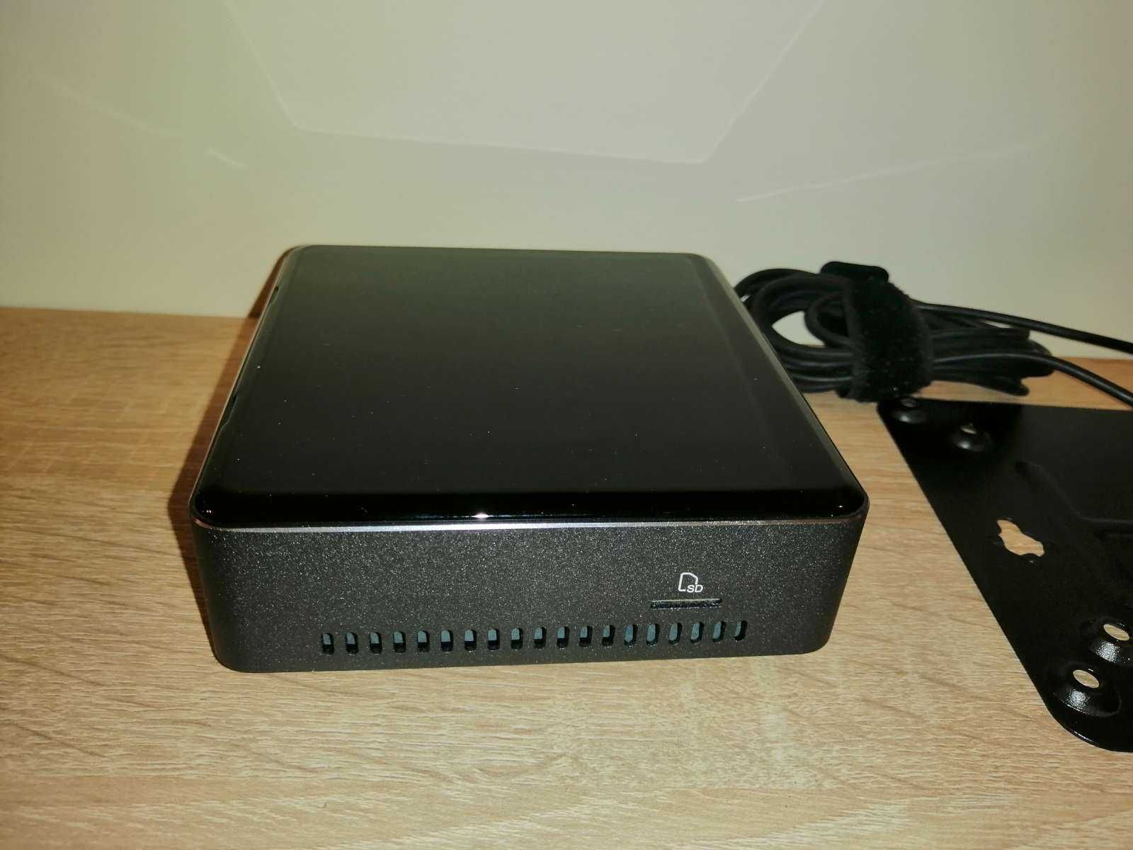 Komputer NUC7 miniPC, microPC