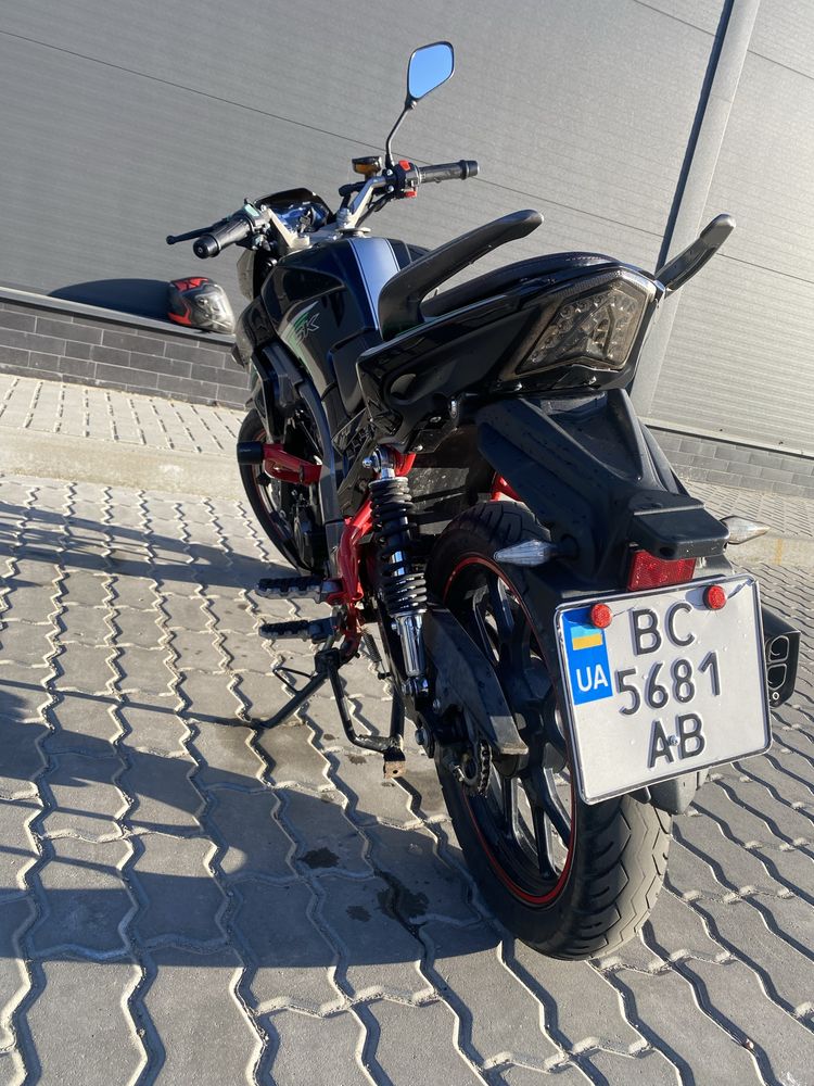 Senke sk 200 перший власник мотоцикл як новий торг присутній