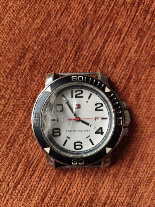 Продам годинники "Q&Q","Pierre Ricaud","Tommy Hilfiger".