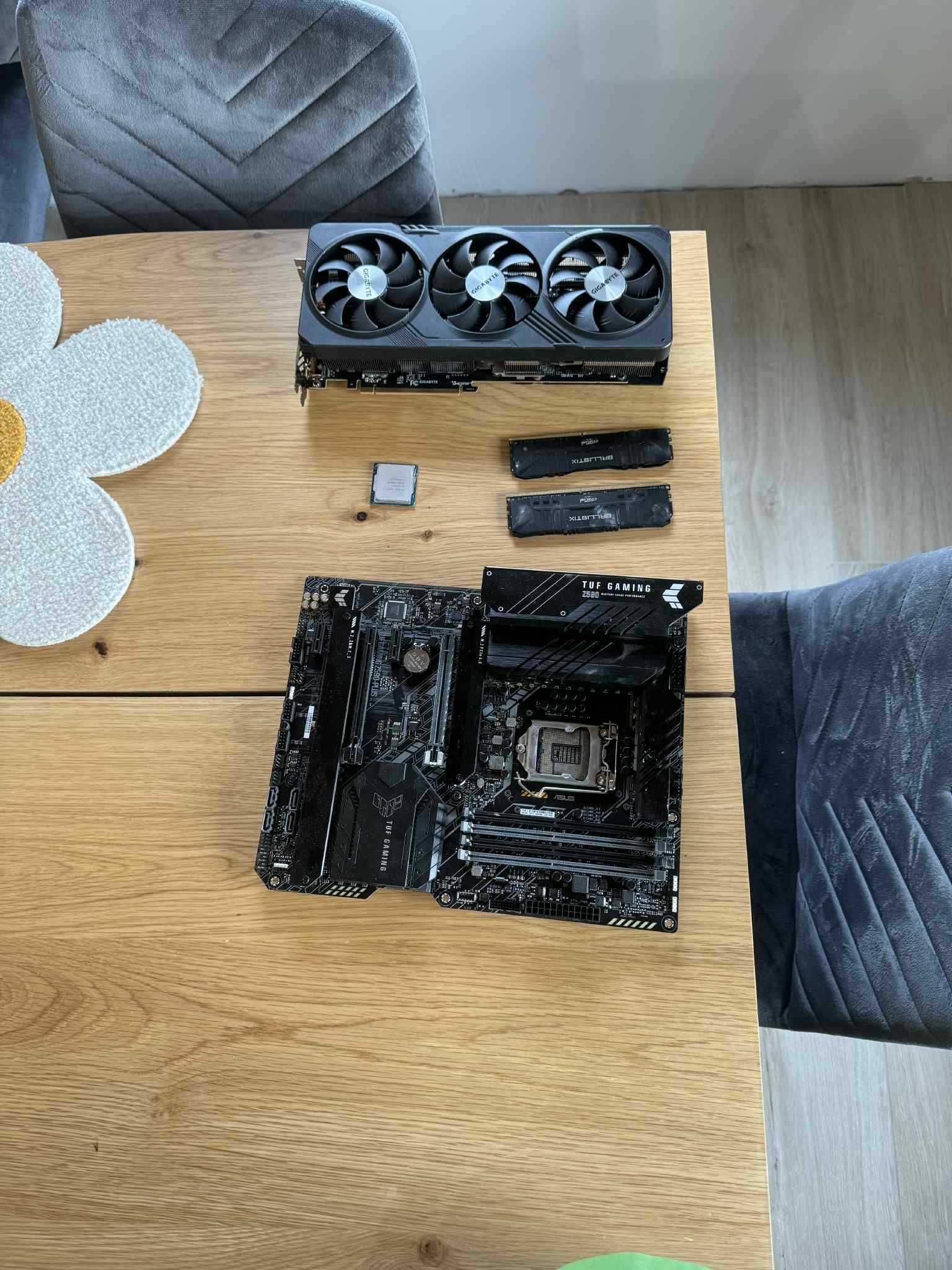 rx 7800 xt + 11th i5-11600K + GAMING Z590-PLUS + DDR4