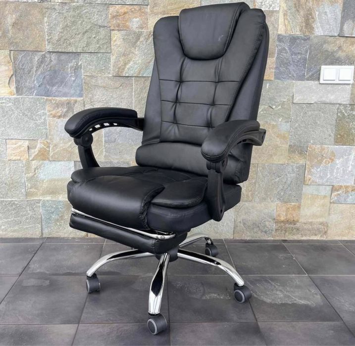 Комп'ютерне офісне з МАСАЖЕМ крісло BOSS  Крісло компютерне