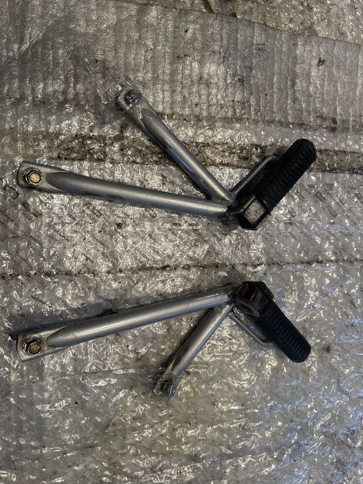 Kymco Stryker 125 99r Set Sety pasażera Mocowania Podnóżek M525