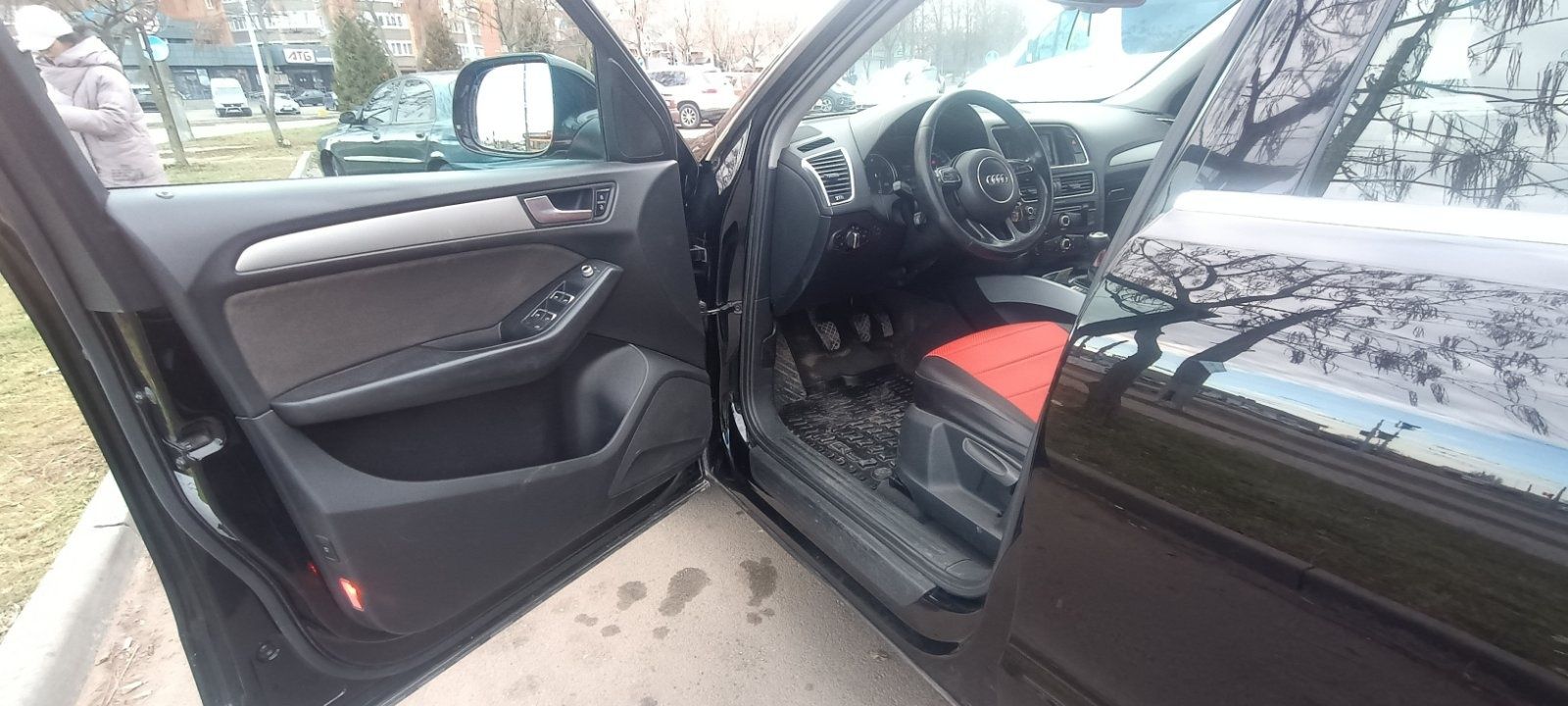 Продам Audi q5 quattro