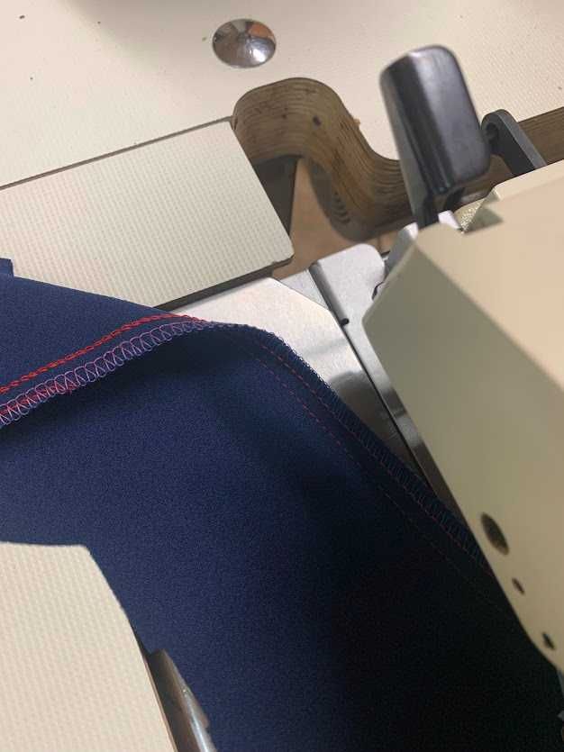 Juki MO2516N - 5 nitkowy Gwar. 12 miesięcy 230 V(prąd) lub siła