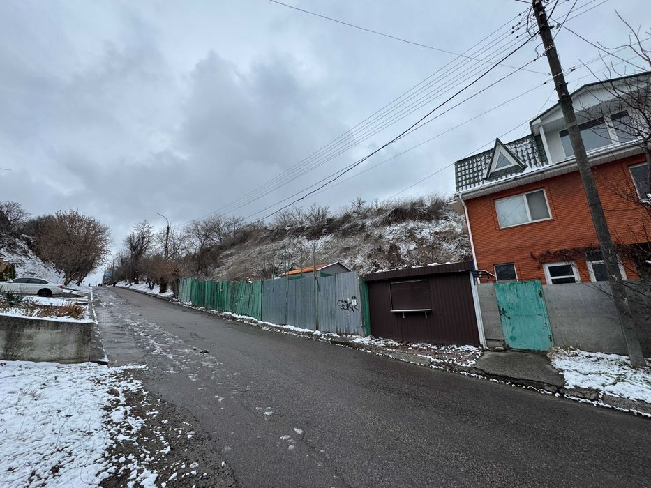 Земельна ділянка з власною ТП, спуск Дружби Народів