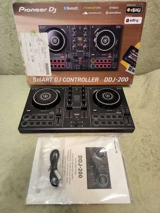 Продам Pioneer DDJ-200