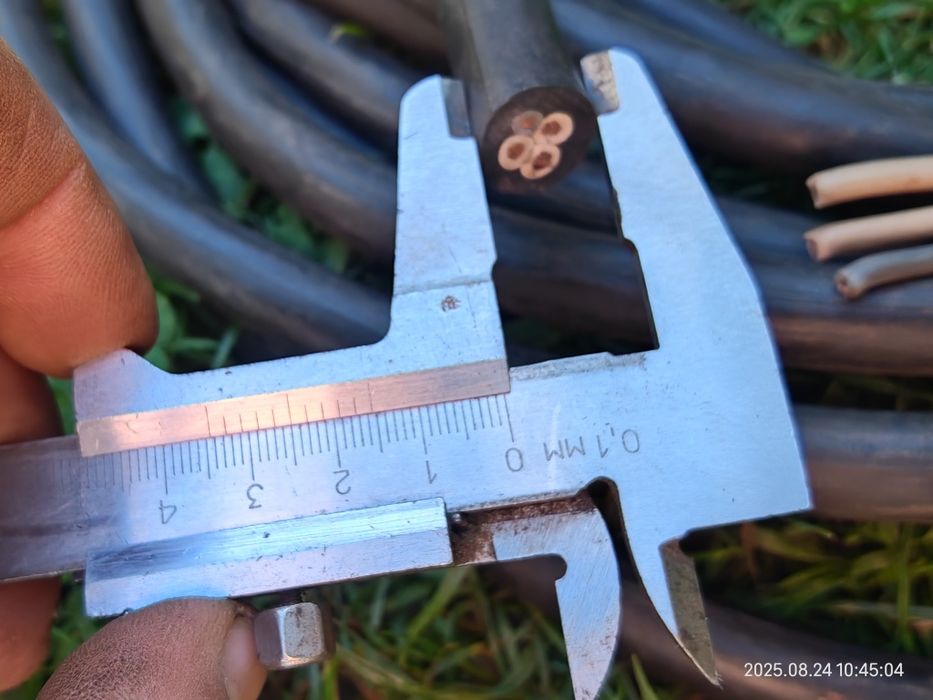 Кабель силовий три фази 4 жили резиновий