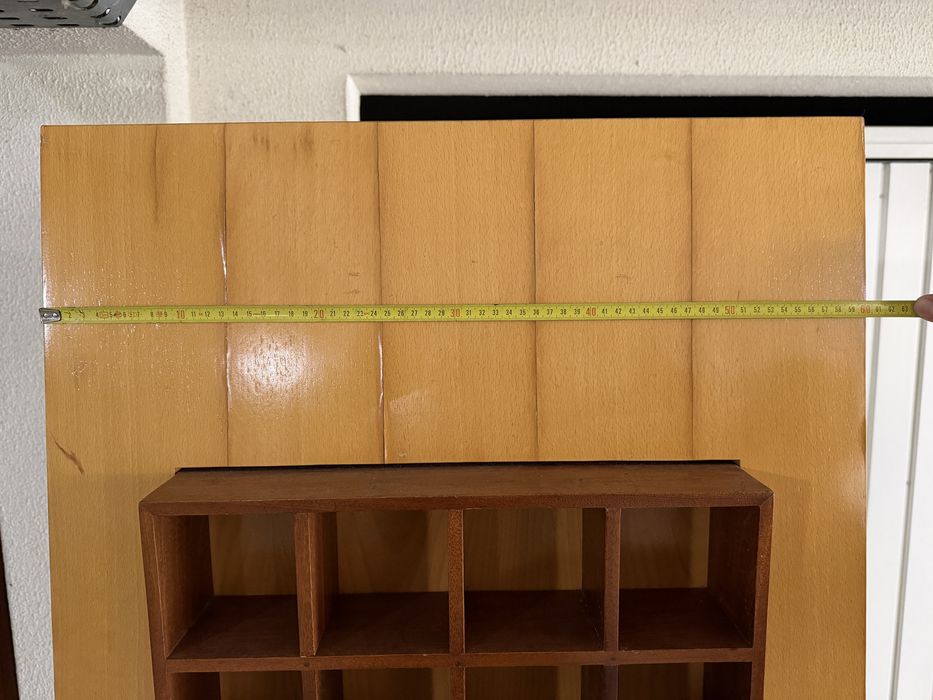 Expositor / estante de madeira