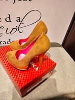 Nowe buty na obcasie