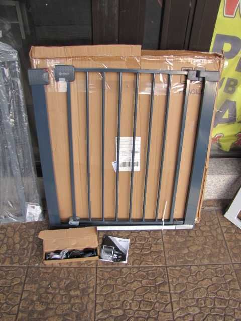 Bramka 73-80 cm zabezpieczająca do drzwi dla dzieci psów Safety