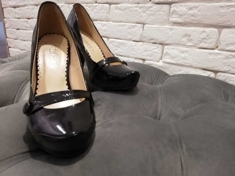 туфли лаковые женские
