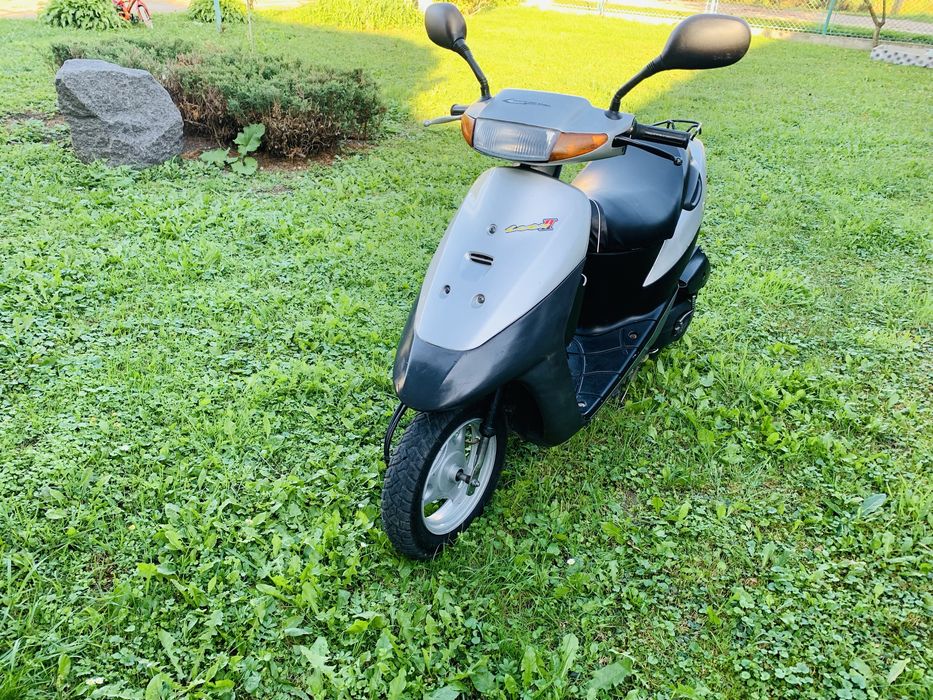 Скутер Suzuki Lets2