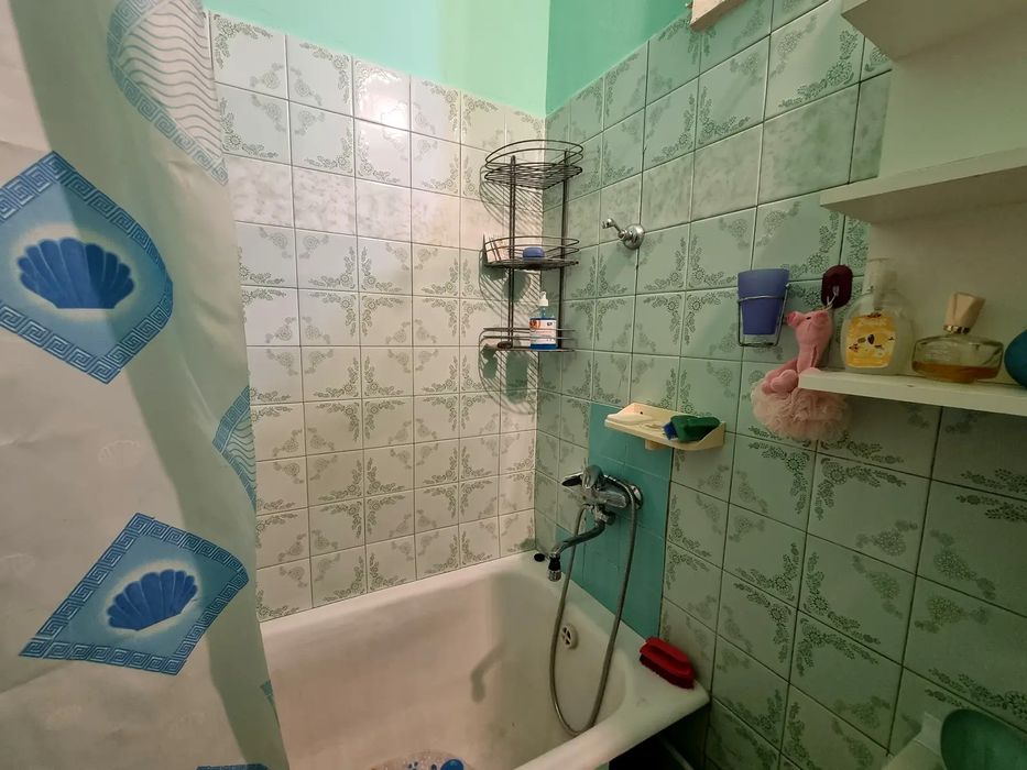 Оренда 1 кім цегляна сталінка Печерськ  метро Звіринецька  вул І.Павла