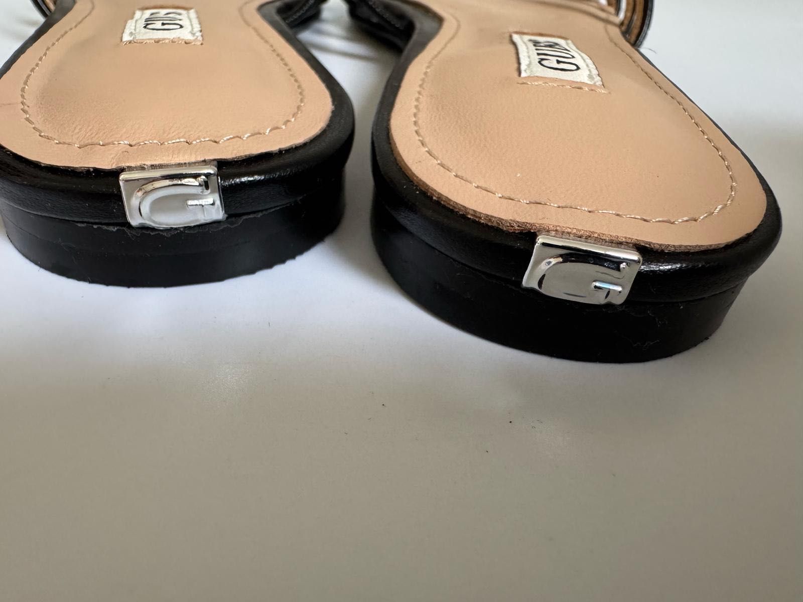 Nowe klapki damskie GUESS czarne 37