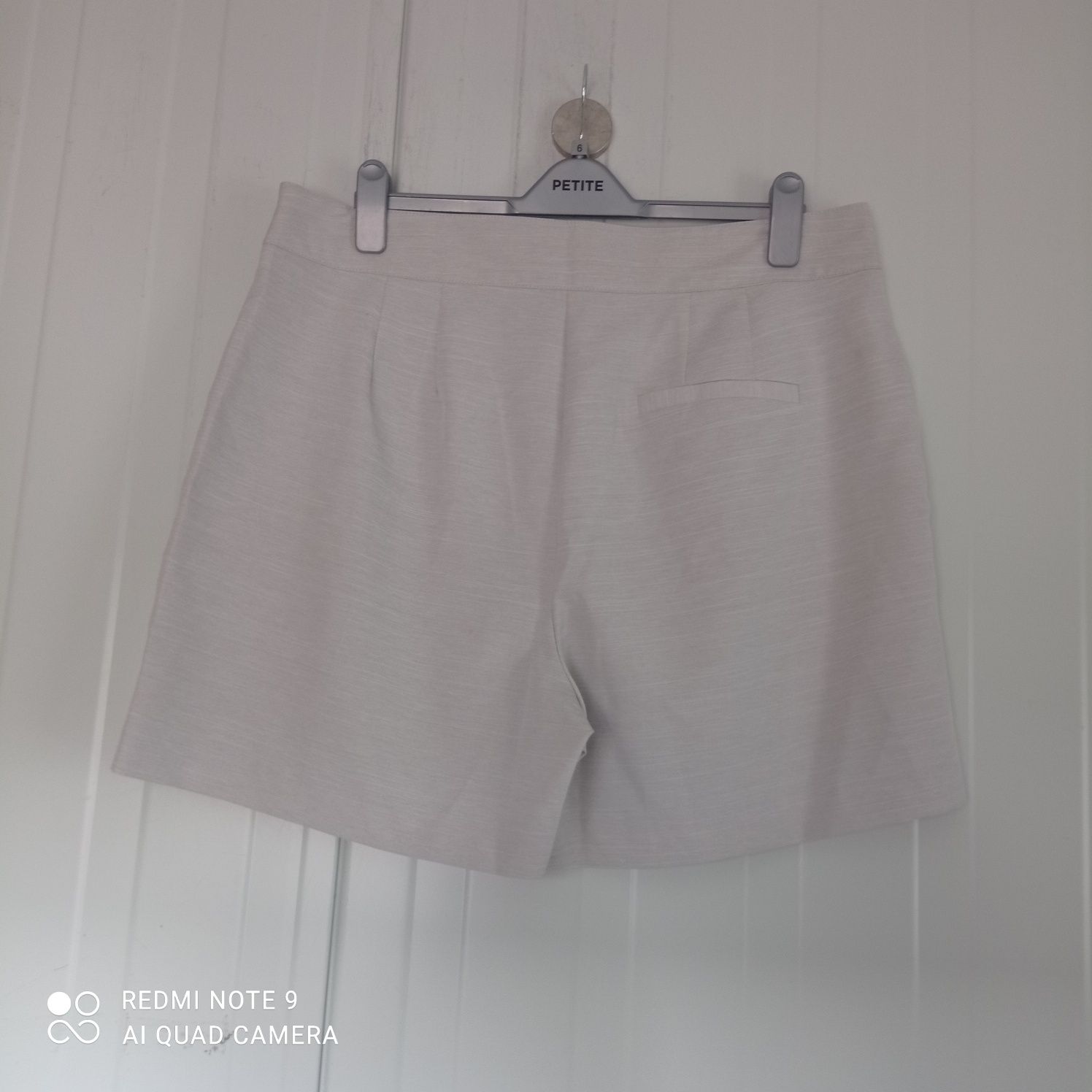 Spodenki NOWE Dorothy Perkins 46 XXl wysoki stan kieszenie