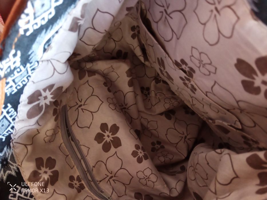 Mochila boho preto e branco