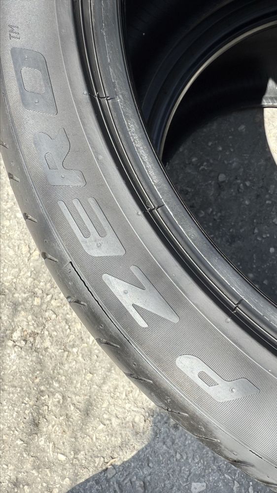 Pneus 315/35zr21 Pirelli PZero com 75% piso